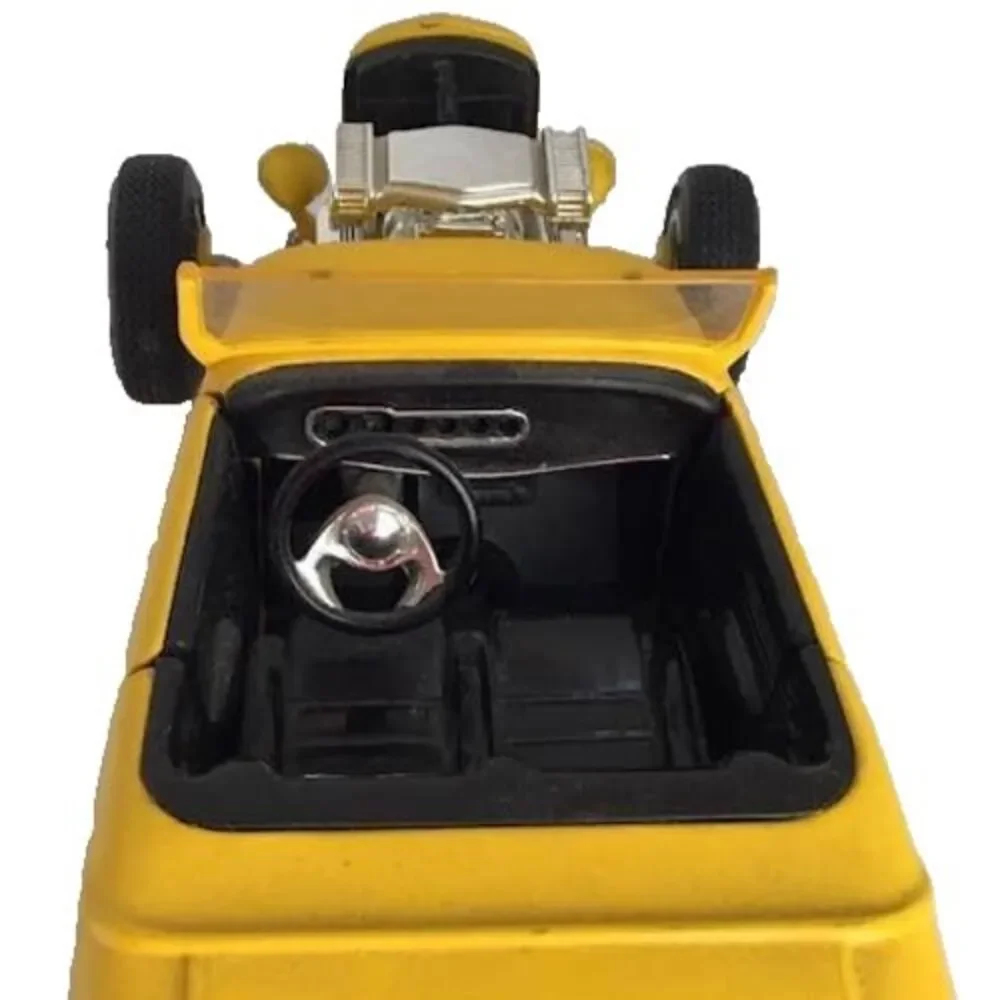 1932 Ford Deuce Model Diecast Car 1:18 Street Hot Rod American Muscle Yellow